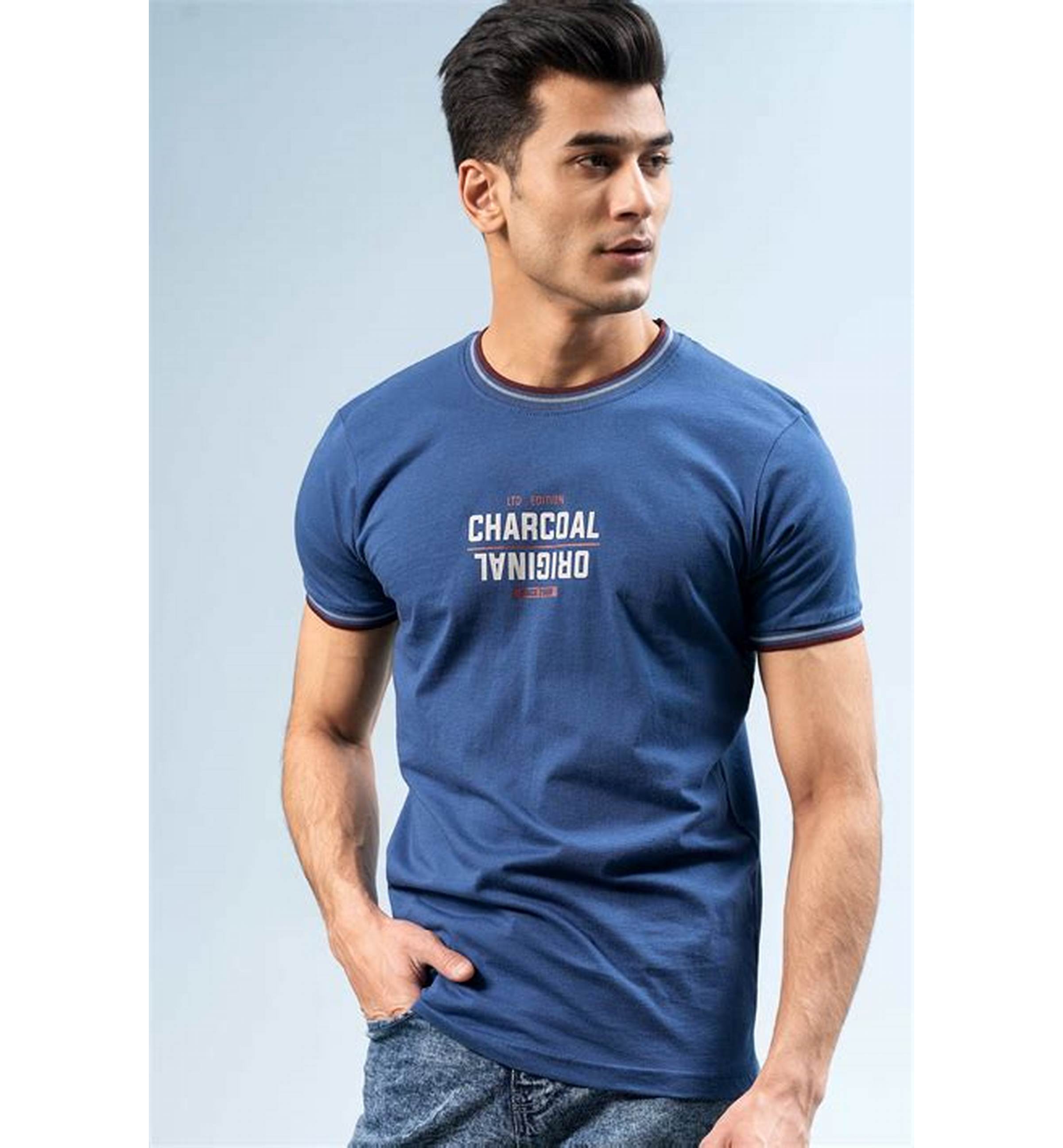 Regular round neck T-shirts