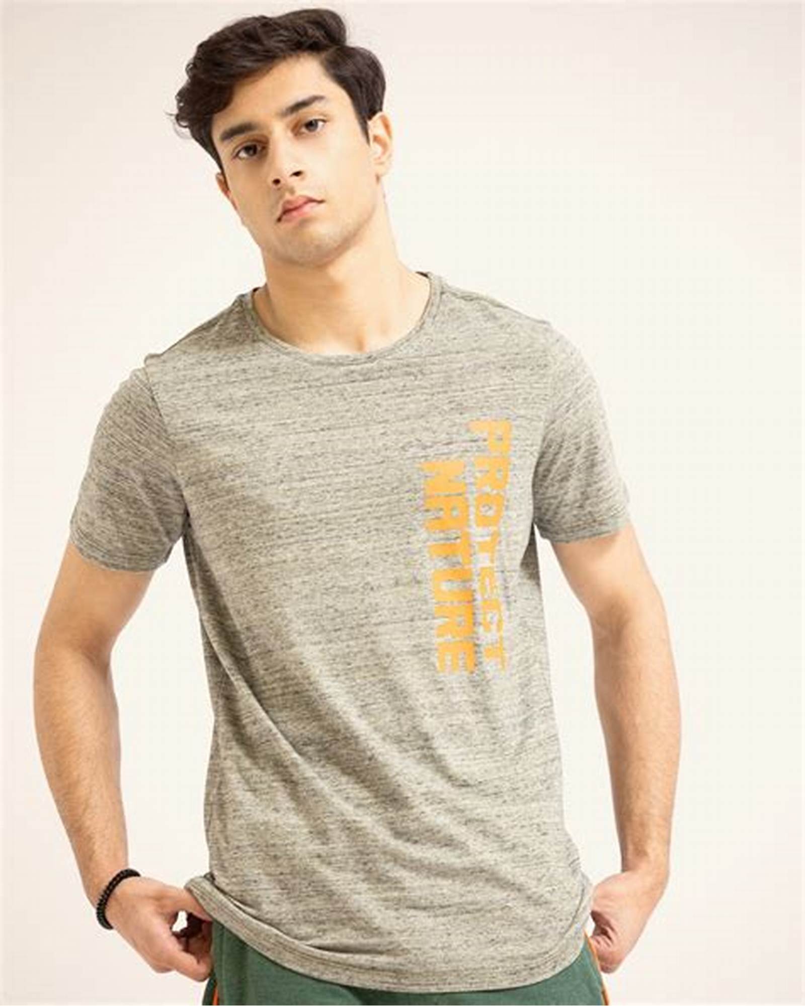 Regular round neck T-shirts